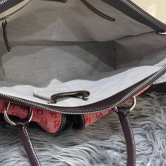 Dooney & Bourke Vintage Satchel Red Logo Fabric Print - Picture 9 of 12